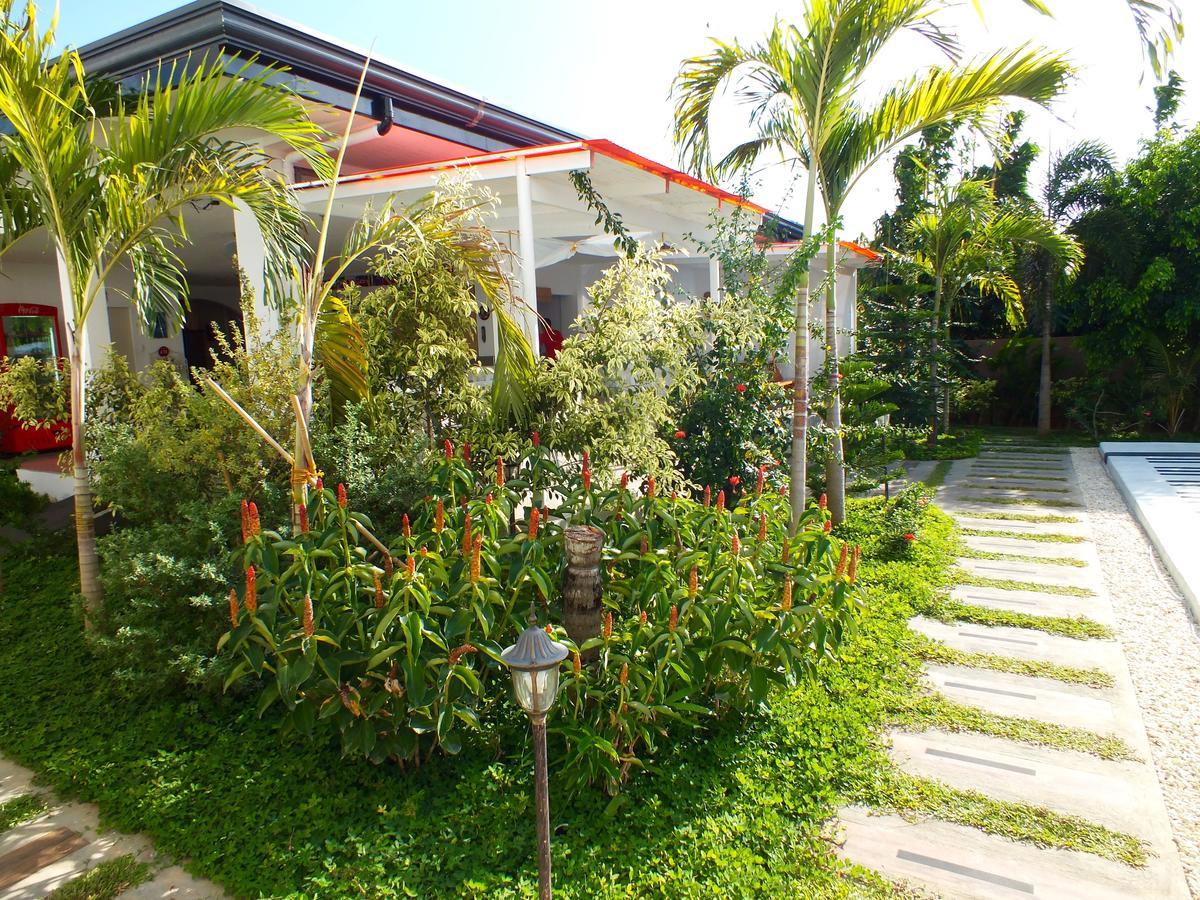 Paboreal Boutique Hotel Puerto Princesa Buitenkant foto