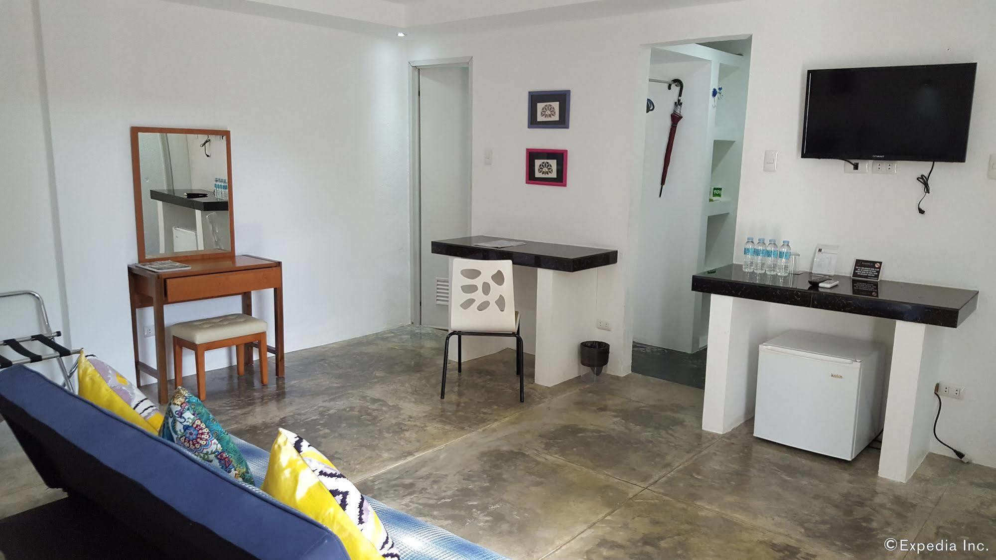 Paboreal Boutique Hotel Puerto Princesa Buitenkant foto