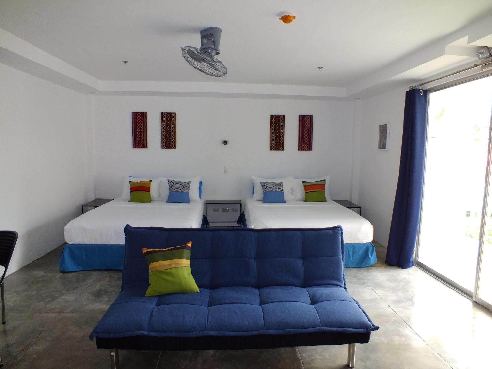 Paboreal Boutique Hotel Puerto Princesa Buitenkant foto