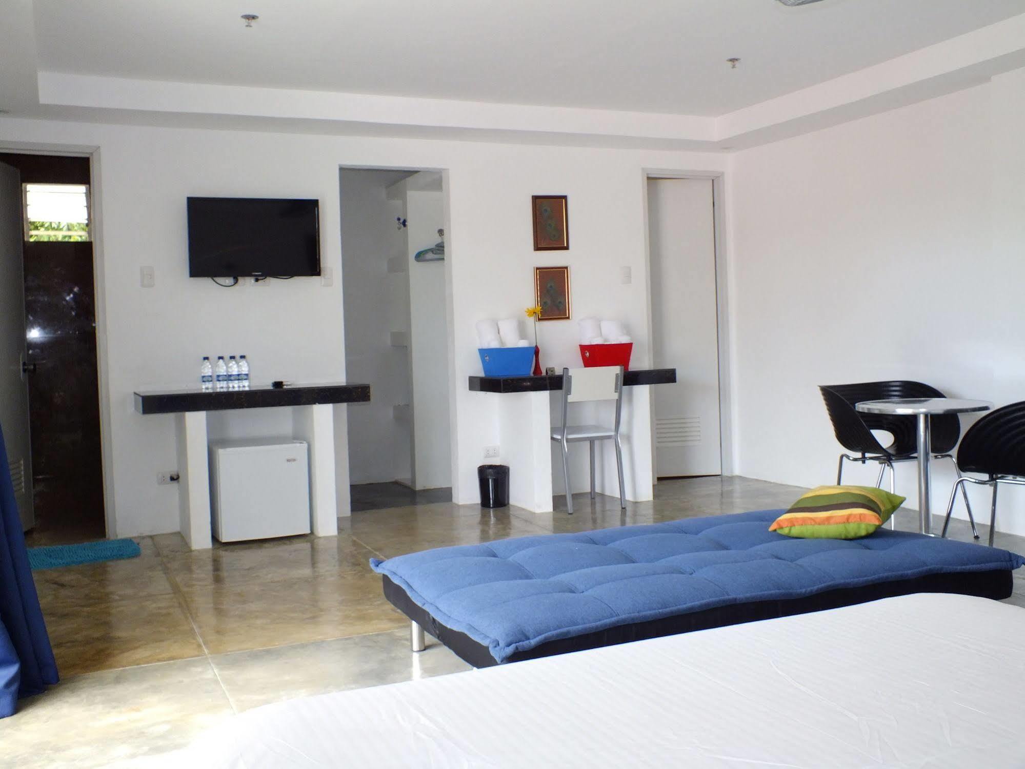 Paboreal Boutique Hotel Puerto Princesa Buitenkant foto