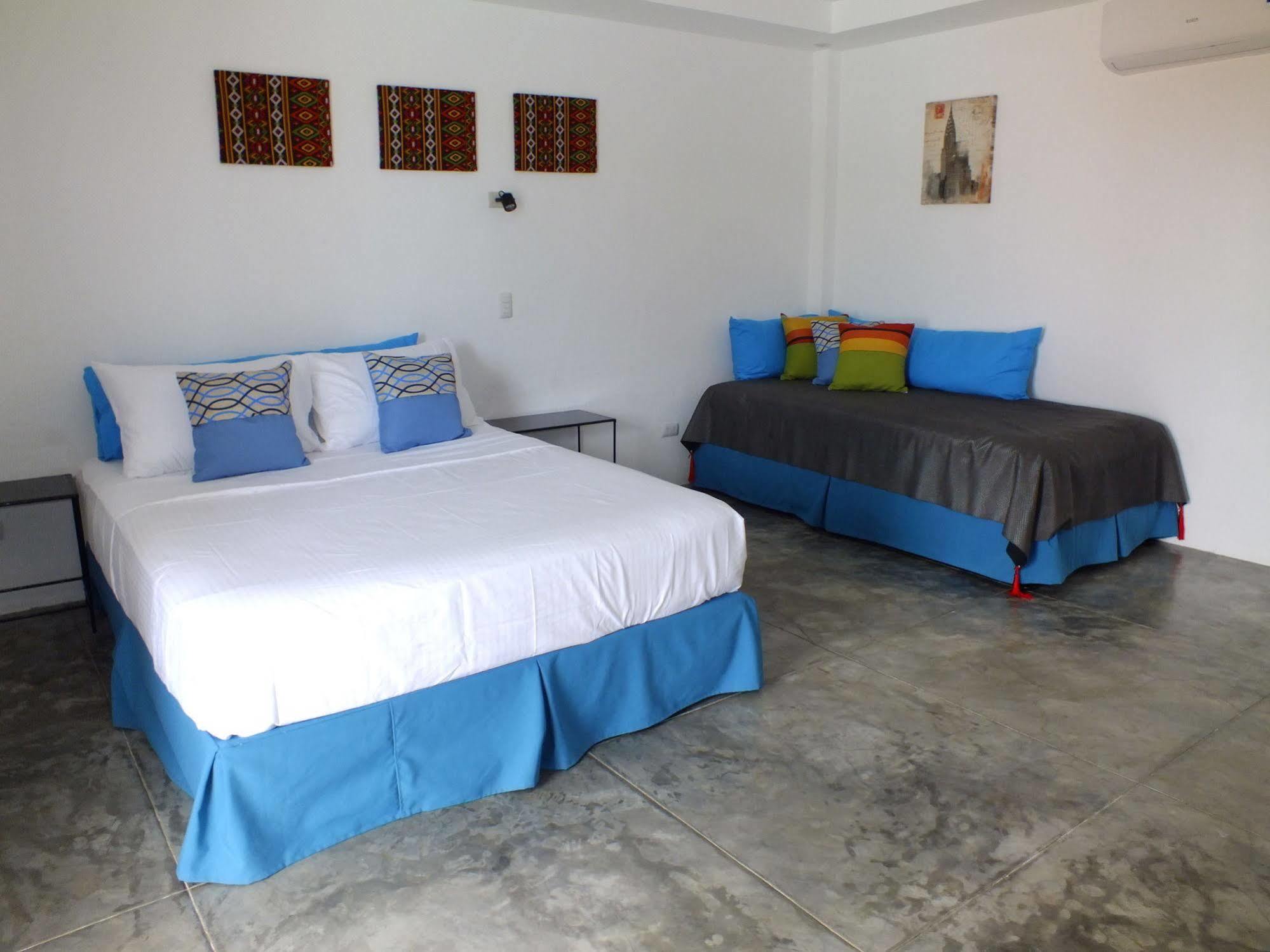 Paboreal Boutique Hotel Puerto Princesa Buitenkant foto