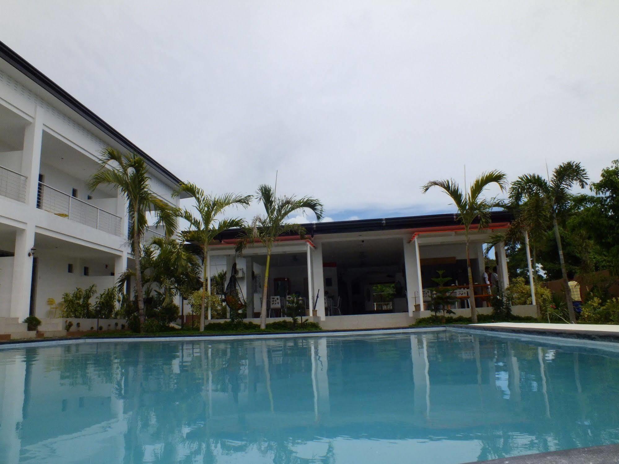 Paboreal Boutique Hotel Puerto Princesa Buitenkant foto