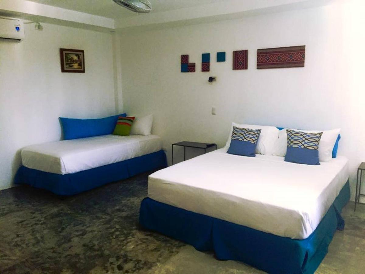 Paboreal Boutique Hotel Puerto Princesa Kamer foto